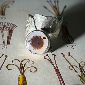 Bague en argent et agate dendritique.